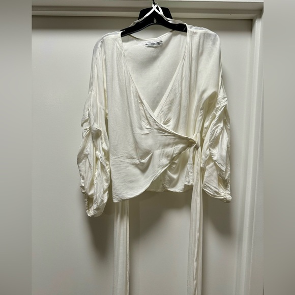 Urban Outfitters Dramatic Sleeve White Wrap Top Size Small - Picture 2 of 9